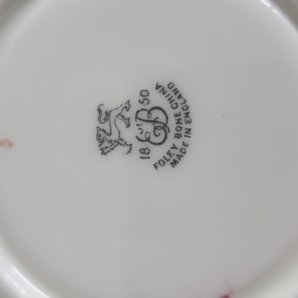 Foley Tulip Green Bone China Teacup and Saucer Set England - Picture 3 of 7